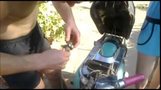 Картинка: ремонт мотоцикла