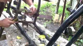 Картинка: как снять маятник на мотоцикле днепр !